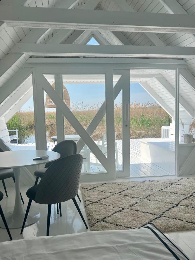 Seehuette Neusiedlersee - Strandhaus, Elektroboot Inklusive Rust Luaran gambar