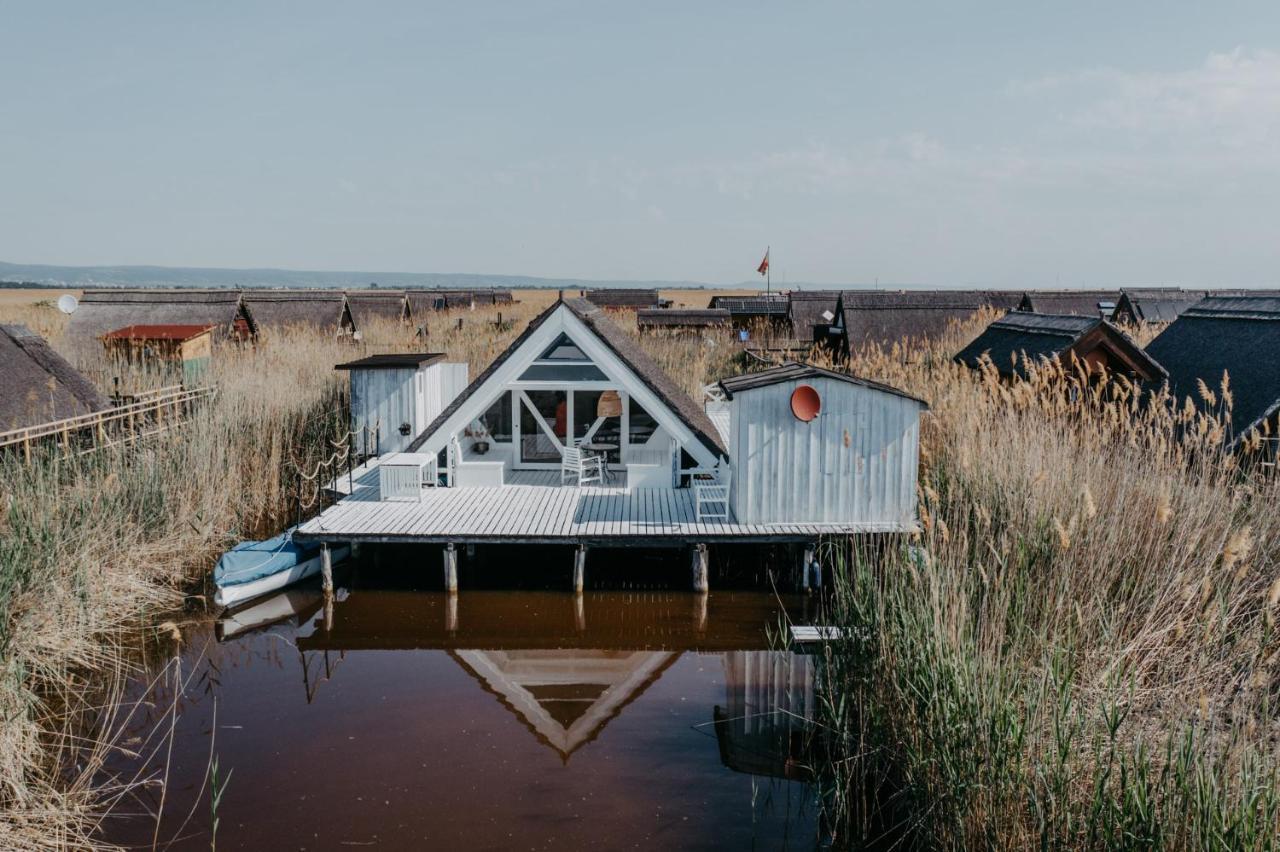 Seehuette Neusiedlersee - Strandhaus, Elektroboot Inklusive Rust Luaran gambar